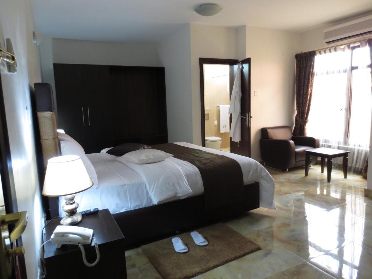 Airport Plaza Hotel Juba Luaran gambar